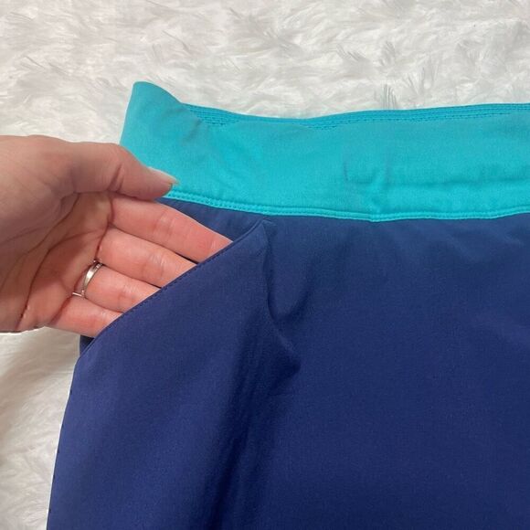 Adidas Skort Skirt Size Large Pockets Blue Athletic Built in Shorts Stretchy Ten - Picture 4 of 11